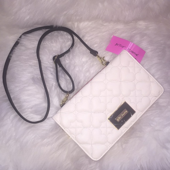 Betsey Johnson Handbags - 💞👜Betsey Johnson bow wos cross-body bag💞👜